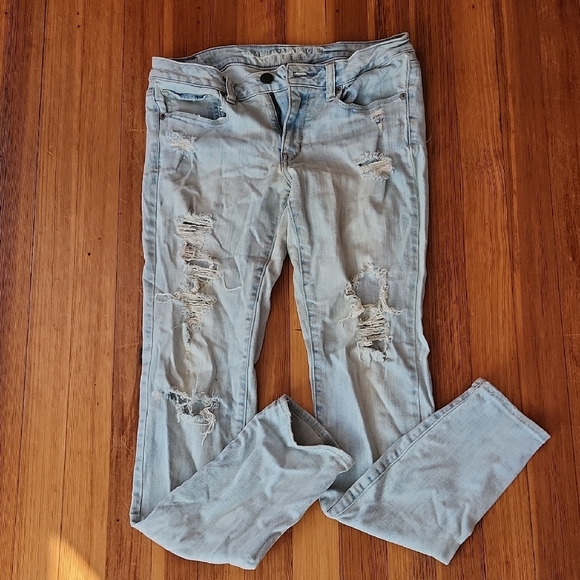 American Eagle Outfitters Denim - American Eagle Outfitters Light Blue Distressed Jeans (Skinny Stretch)